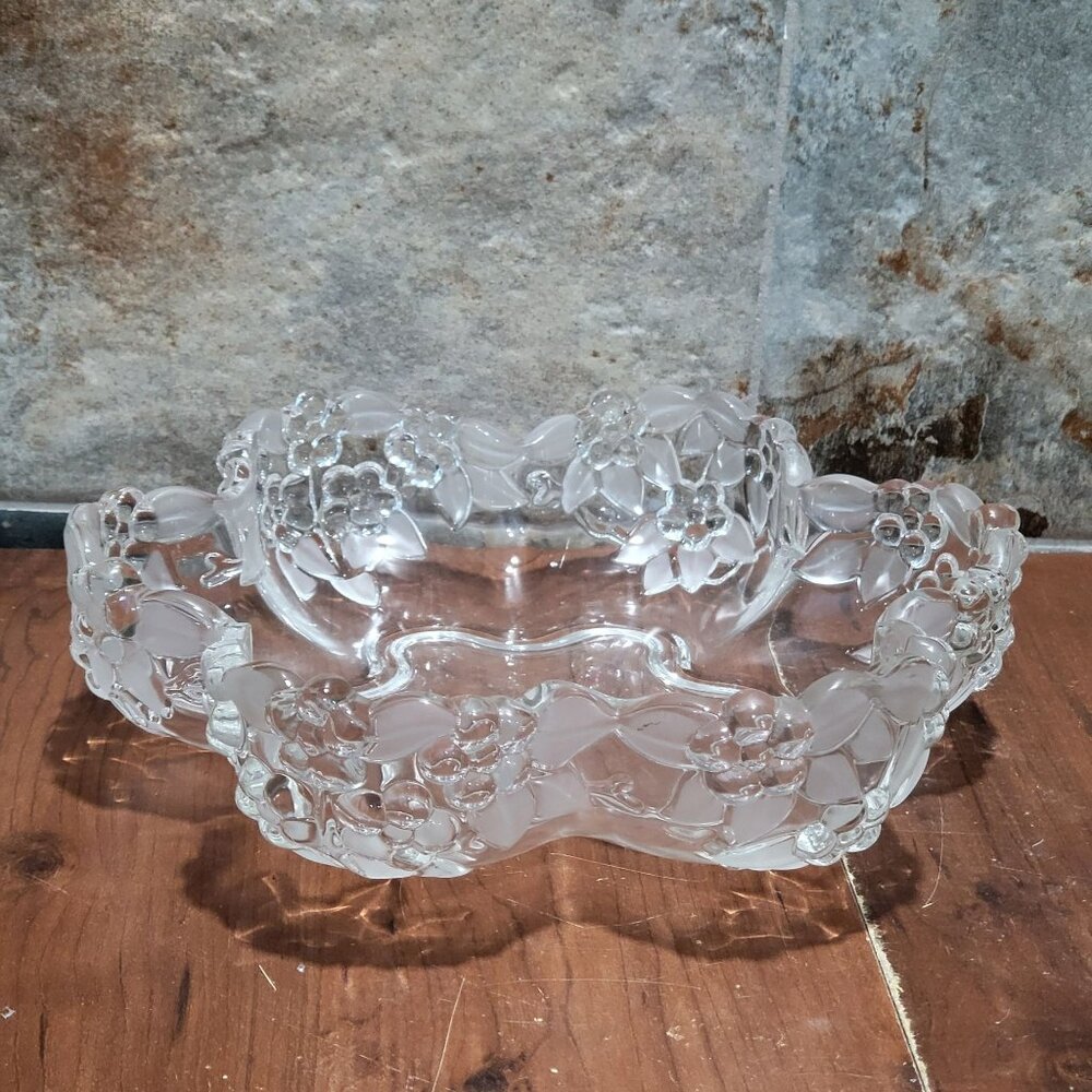 Crystal Glass Serving Bowl Clear Frosted Floral Centerpiece